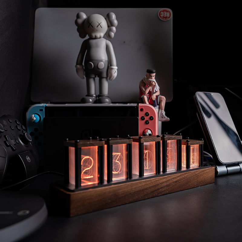 Relógio de tubo nixie simulado - Desk Setup Youtube avaliação e preço